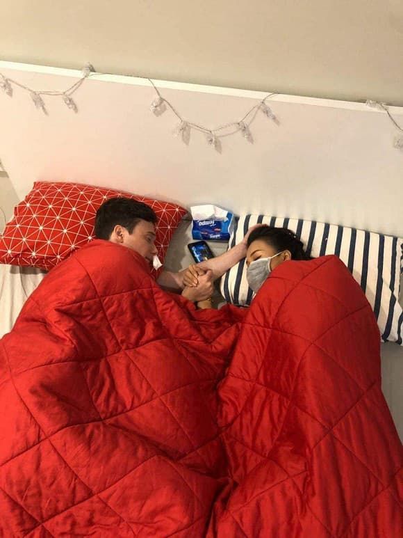 Bố mẹ chồng Hoàng Oanh tiết lộ với con dâu: Nó thật sự yêu con lắm