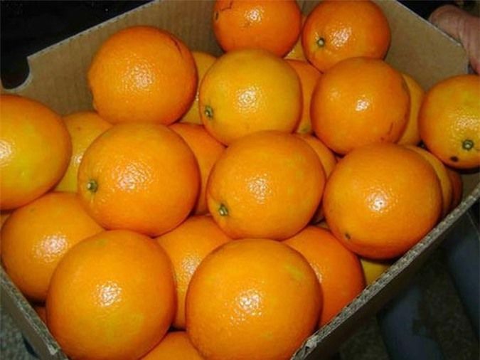 Phân biệt hoa quả ngâm hóa chất: cam vỏ sần, chuối có đốm nâu mới ngon