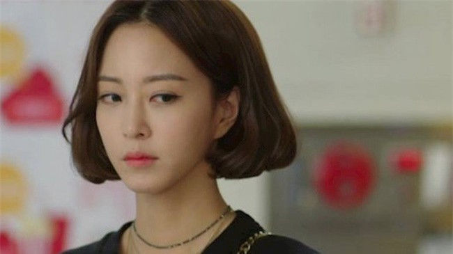 Chị dâu bức xúc mặc dù đã đi làm, em chồng vẫn không góp một đồng