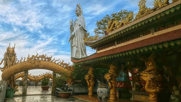 Chùa Châu Thới: Ngôi chùa cổ nằm trên đỉnh núi, view đẹp đến ngỡ ngàng