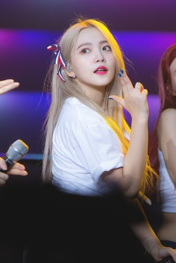 Cùng nhuộm màu tóc vàng hoe, mỹ nhân Kpop đều sở hữu nhan sắc đỉnh cao