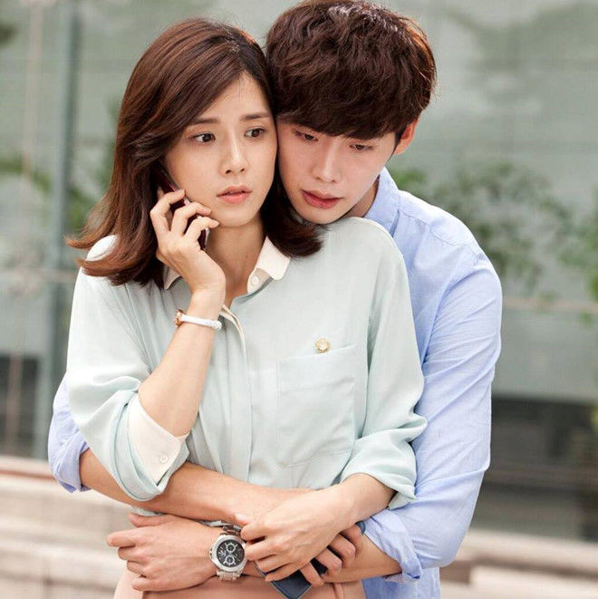 Hành trình trở thành ngôi sao Hallyu hàng đầu của Lee Jong Suk