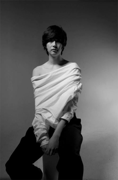 Hành trình trở thành ngôi sao Hallyu hàng đầu của Lee Jong Suk