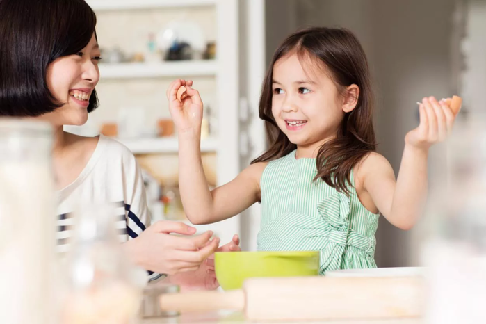 ĐH Essex: Con gái càng được mẹ la mắng, cằn nhằn sẽ càng thành công