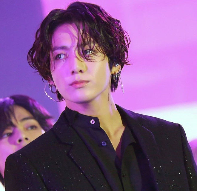Màu tóc sao Kpop được thích nhất 2019: Solar xanh neon, Mingyu đỏ rực