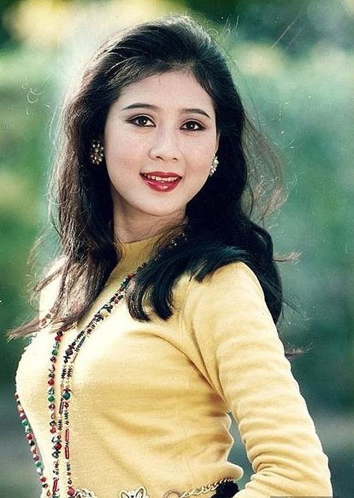 Cuộc sống của đệ nhất mỹ nhân Diễm Hương: Mẹ 4 con, rời xa showbiz