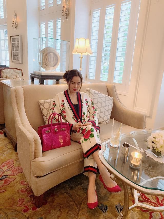 Đọ độ giàu có của Phượng Chanel và 3 nữ đại gia lấn sân showbiz
