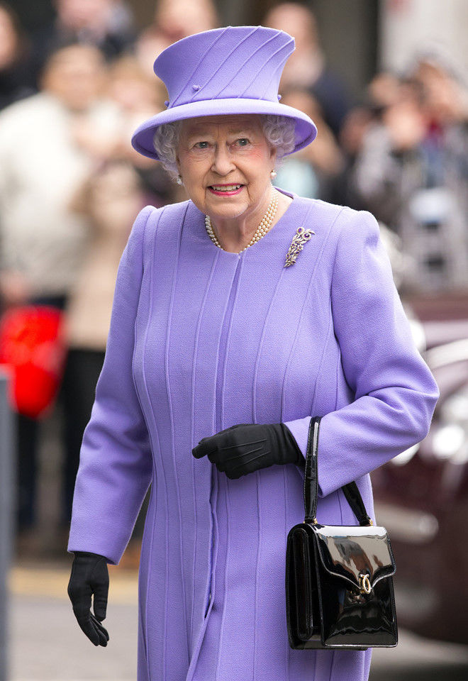 Đồ nữ hoàng Elizabeth: Đơn giản nhưng tồn tại những quy tắc ngầm