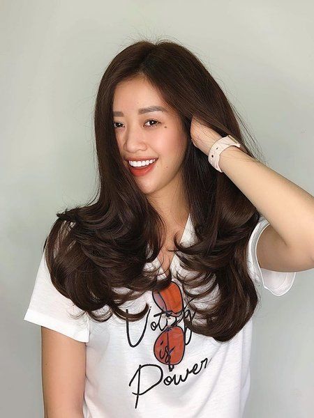 Đọ sắc mặt mộc của bốn nàng Hoa Hậu Hoàn Vũ nổi bật của Việt Nam