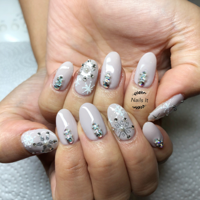 Mẫu nail đẹp 2020: Ombre xanh cực nịnh mắt, gam màu xanh đỏ chuẩn Noel