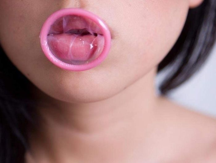 Dược phẩm Mỹ (FDA) cảnh báo: dùng bao cao su thơm sẽ làm hại “cô bé”