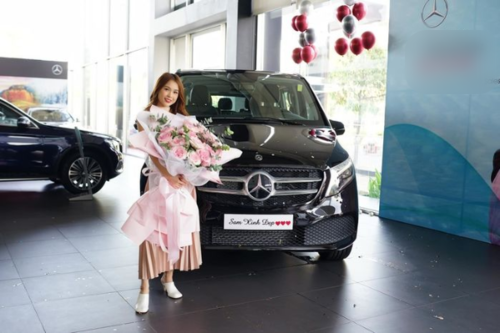 Gia tài tiền tỷ hội hot girl, vloger 2019: Người sắm xe, người mua nhà