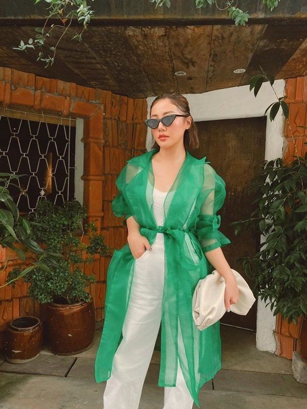 Giáng sinh cận kề, sao Việt lên đồ tone đỏ, xanh tràn ngập newsfeed