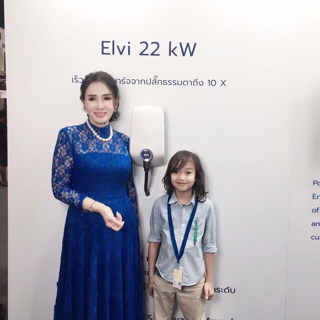 Hoa hậu Hoàn vũ Thái Lan: 72 tuổi vẫn có da đẹp, dáng gọn đến khó tin
