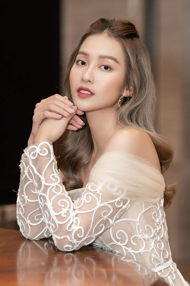 Hoàng Thùy Linh và dàn mỹ nhân Việt sở hữu chiếc mũi đẹp tự nhiên