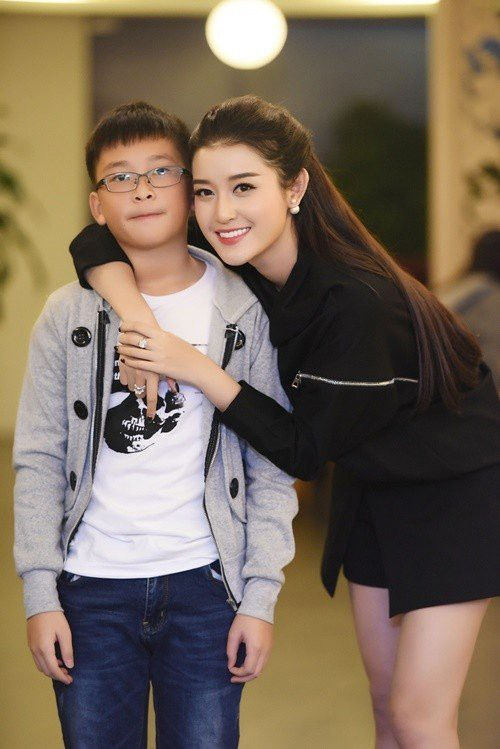 Hội em trai ‘soái ca’ của dàn Hoa, Á hậu Việt khiến fans rần rần