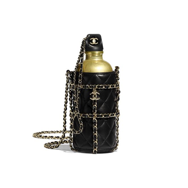 Hơn 100 triệu 1 bình đựng nước hàng hiệu của Chanel, Dior, Prada