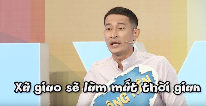 Huy Khánh: Đàn ông suốt ngày ngồi hàng quán làm mất thời gian vợ con