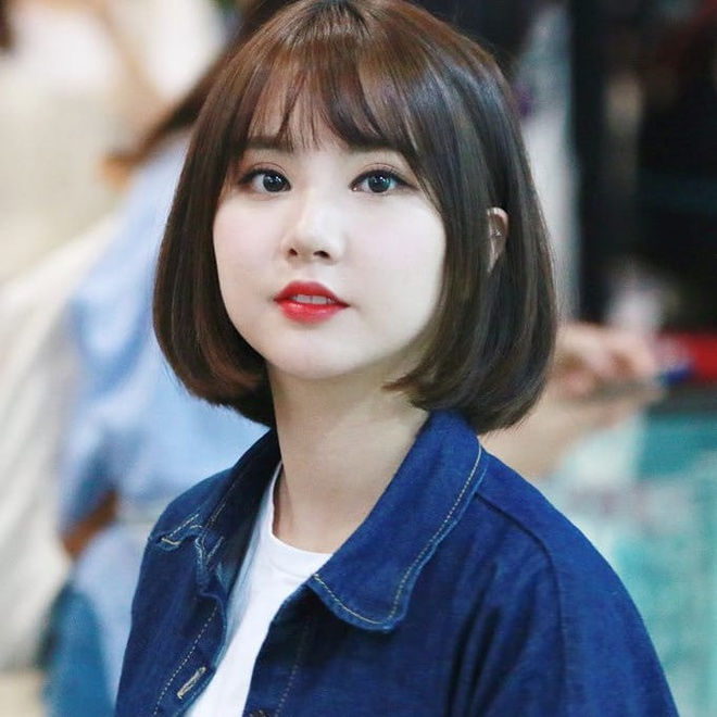 Jennie và dàn nữ idol lột xác ấn tượng khi cắt tóc ngắn