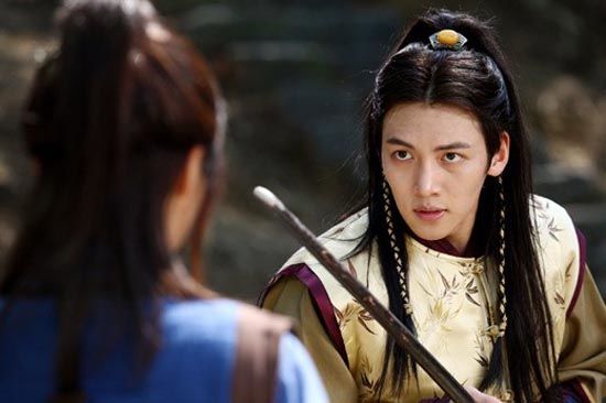 Ji Chang Wook, vượt nỗi đau mất cha thành nam thần đắt giá xứ Hàn