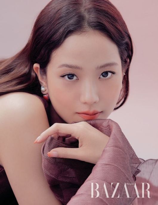 Jisoo gửi lời cám ơn fan và chia sẻ về thời gian nghỉ ngơi hiếm hoi