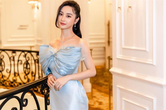 Jun Vũ đẹp lồng lộn trong Gái Già Lắm Chiêu 3