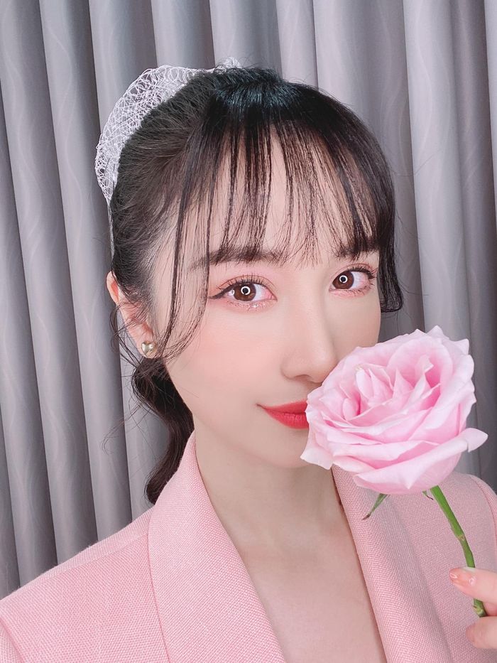 Jun Vũ khoe nhan sắc ngọt ngào, cực đáng yêu cùng kiểu tóc mới