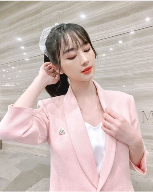 Jun Vũ khoe nhan sắc ngọt ngào, cực đáng yêu cùng kiểu tóc mới