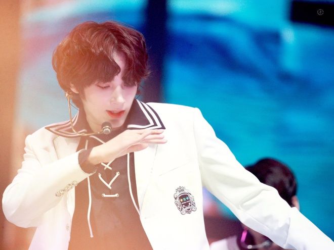Huening Kai - chàng “Hoàng tử lai” mới của Kpop đang được săn đón nhất