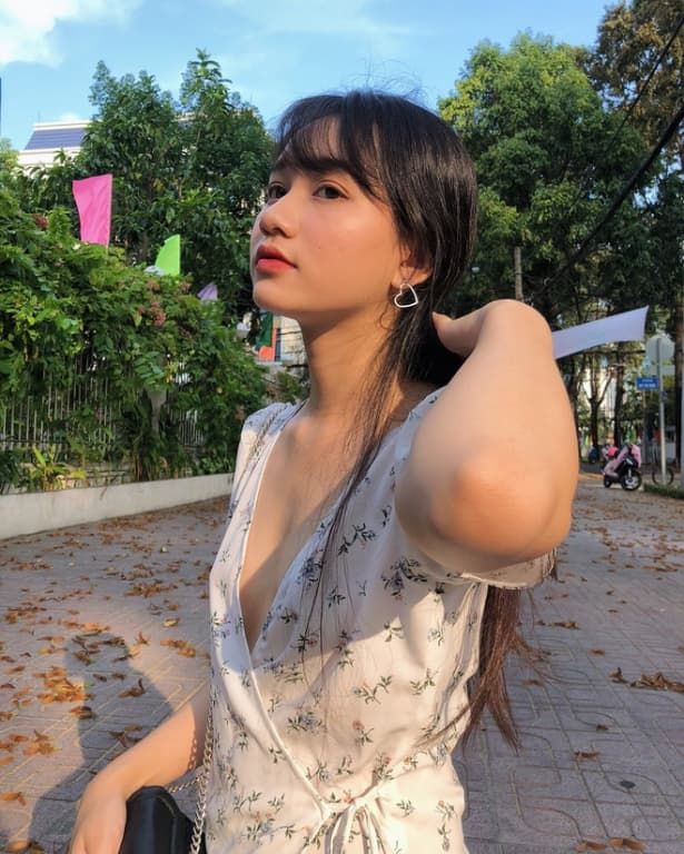 Không chỉ đẹp tựa “nàng thơ”: Trúc Anh gợi cảm cũng khiến fan gục ngã