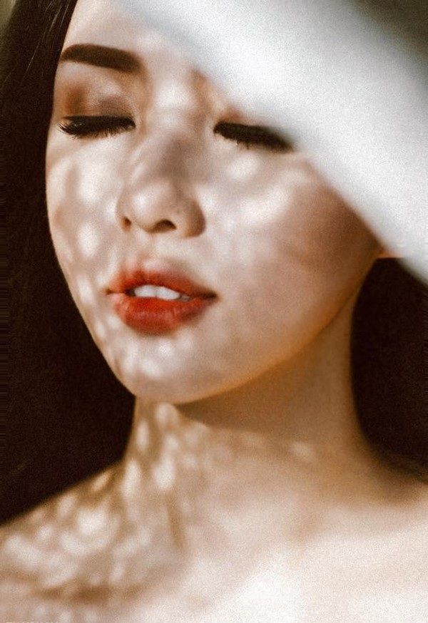 Không phải ngực, xương quai xanh, môi gợi cảm mới là điểm thu hút