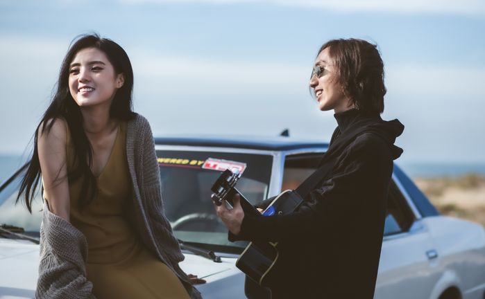 Lâm Á Hân xinh đẹp cuốn hút trong MV mới của Lynk Lee