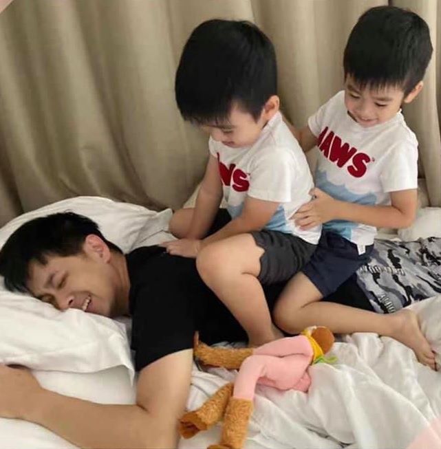 Lâm Chí Dĩnh hạnh phúc bình yên bên vợ và 3 cậu con trai đáng yêu