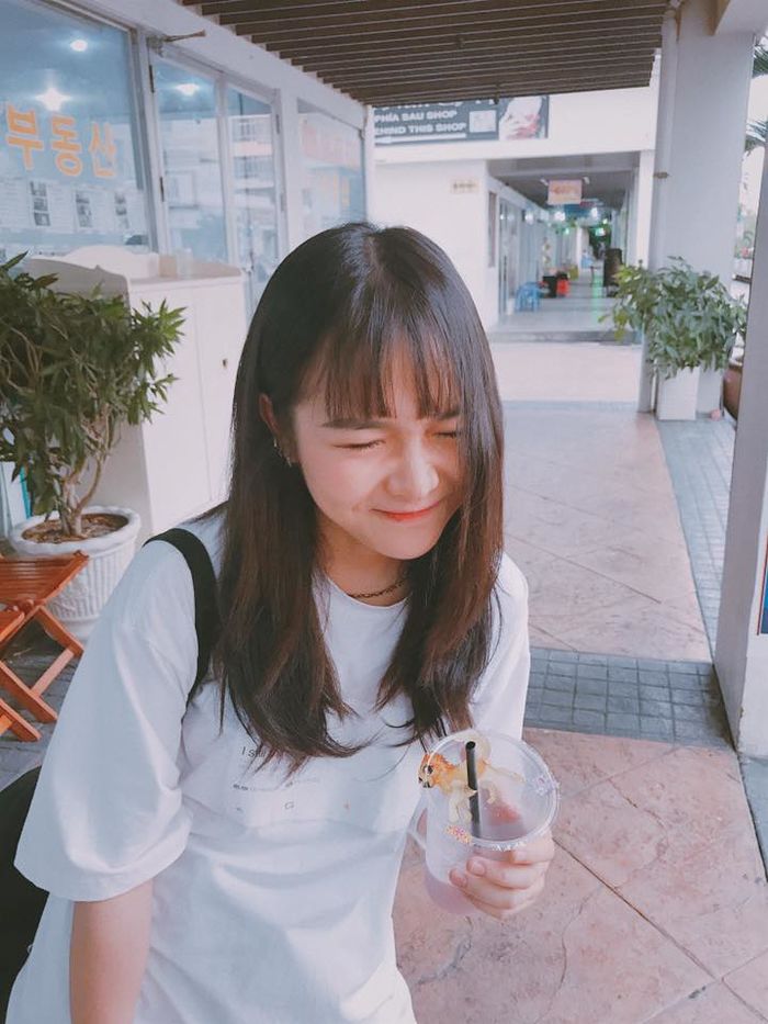 Lena - Cô nàng cá tính không ngại thay đổi mái tóc xù mì