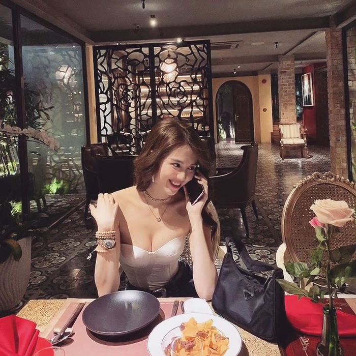 Linh Chi - Lan Ngọc như song sinh, Ngọc Trinh thả thính cực ngọt