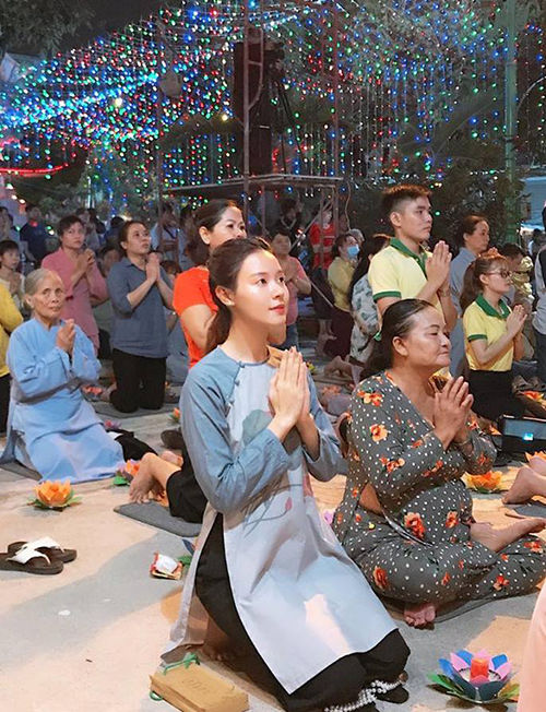 Linh Chi - Lan Ngọc như song sinh, Ngọc Trinh thả thính cực ngọt