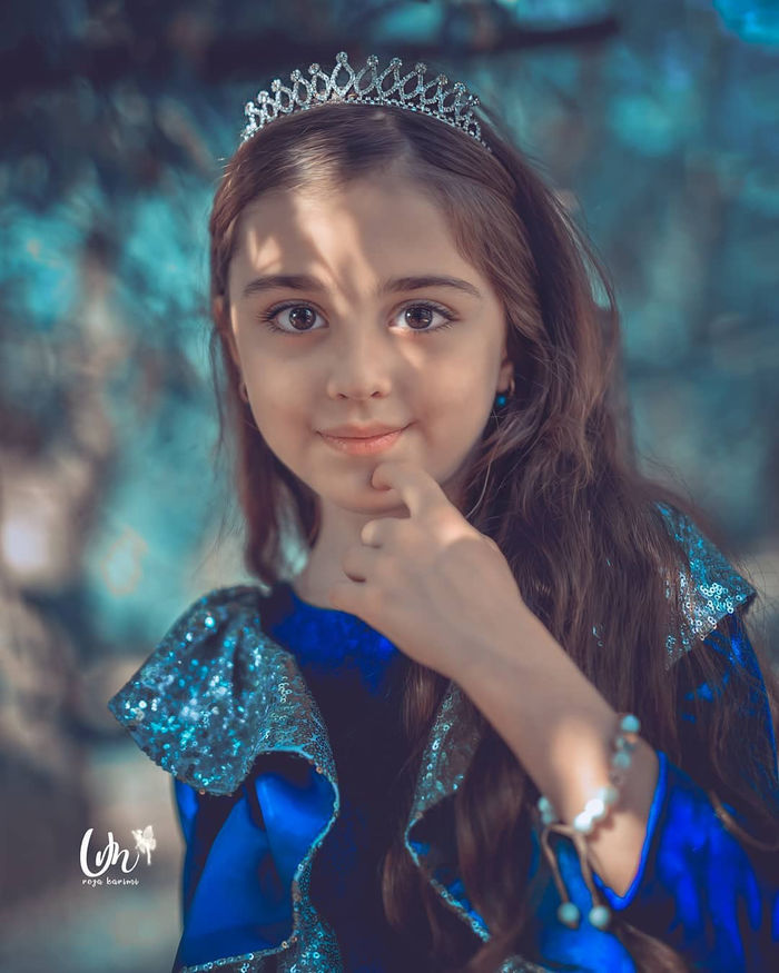 Loạt ảnh mới của cô bé đẹp nhất thế giới gây ngỡ ngàng vì quá đẹp
