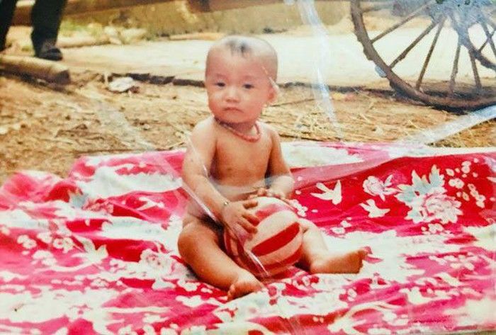 Lọat ảnh thời ngố tàu của Đức Chinh, Văn Hậu và dàn cầu thủ Việt Nam