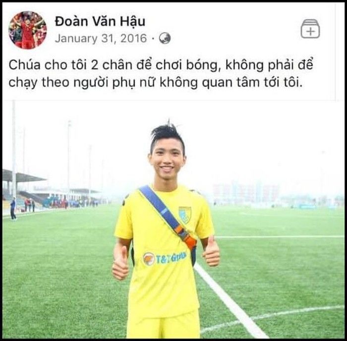 Lọat ảnh thời ngố tàu của Đức Chinh, Văn Hậu và dàn cầu thủ Việt Nam