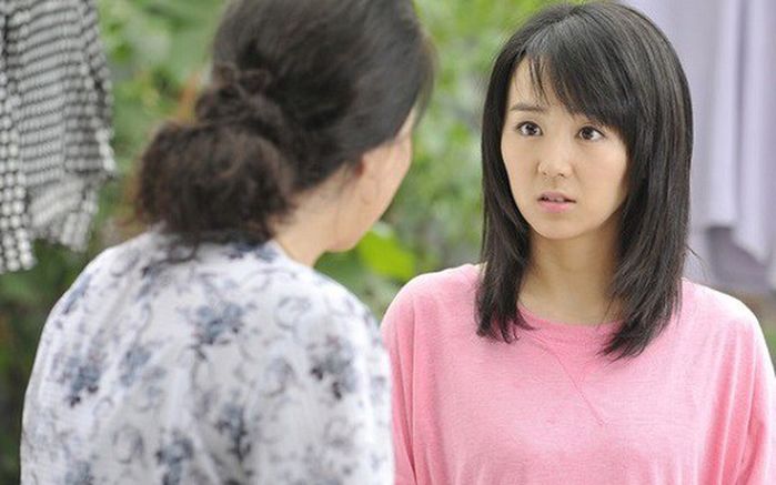 Lời đáp bất ngờ khi mẹ chồng bảo bám lấy con trai bà vì lương 15 triệu