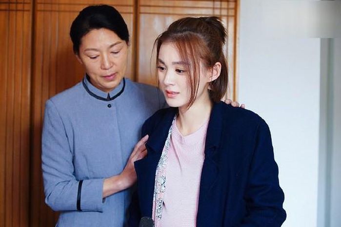 Lời đáp bất ngờ khi mẹ chồng bảo bám lấy con trai bà vì lương 15 triệu