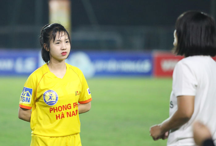 Lứa cầu thủ trẻ của bóng đá nữ quốc gia gây sốt bởi nhan sắc xinh đẹp