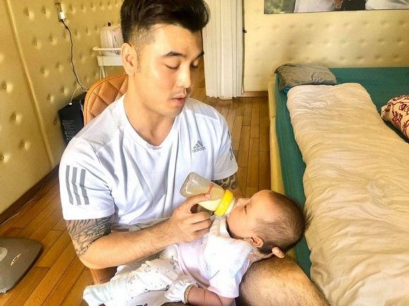 Lương Mạnh Hải - Hà Tăng hội ngộ, BB Trần - Hải Triều diện áo dài