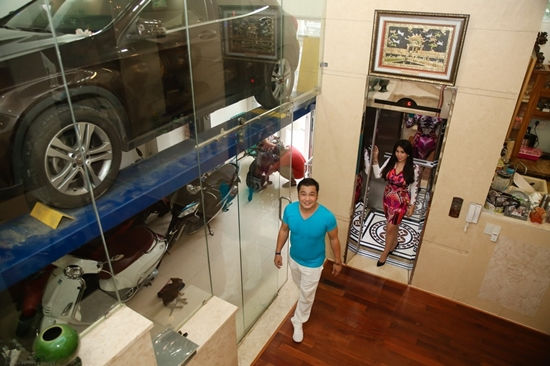 Lý Hùng: Cát-xê 60 cây vàng, ở biệt thự 3 tầng vẫn độc thân ở tuổi 50