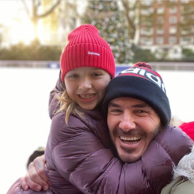 Mặc lùm xùm phá sản David Beckham khoe ảnh ngọt ngào bên cô con gái