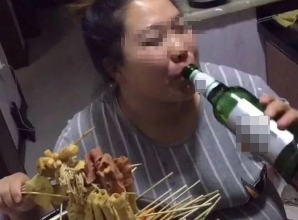 Tác hại của sự cô đơn: Không thể yêu ai, bệnh béo phì, dễ quạu