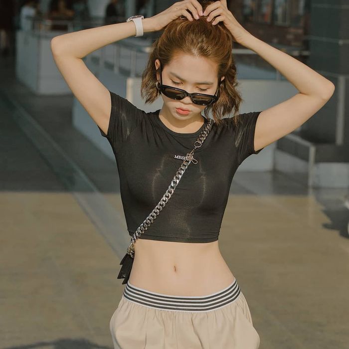 Mỹ nhân đạt đẳng cấp street style: Lan Ngọc, Chi Pu cực trendy