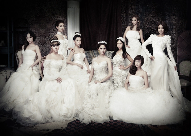 Mỹ nhân Kpop hóa cô dâu: Red Velvet huyền bí, Twice hiện đại