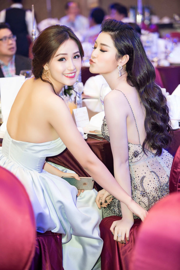 Khoảnh khắc các nàng Hậu chung một khung hình