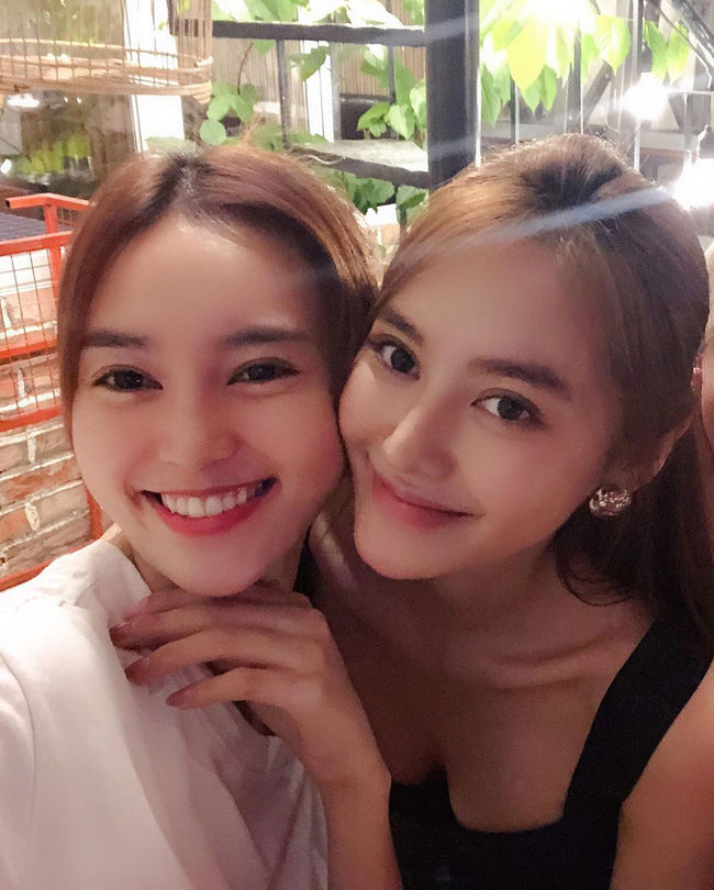Ngỡ ngàng trước nhan sắc sinh đôi của Ninh Dương Lan Ngọc - Linh Chi